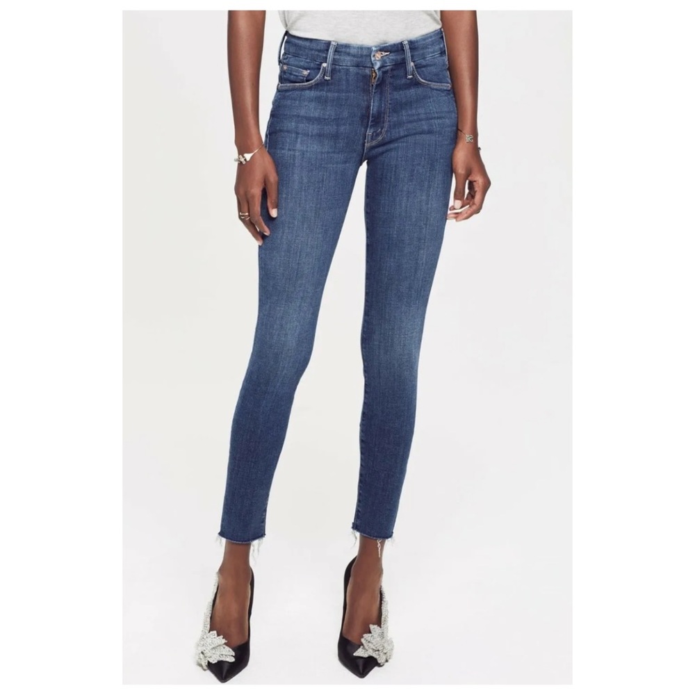 MOTHER Looker Ankle Fray Girl Crush 27